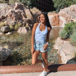 Meet your Posher, Veronica